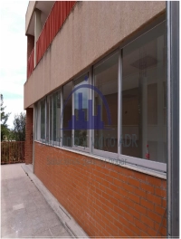 ALUMINIO Y VIDRIO ADR 